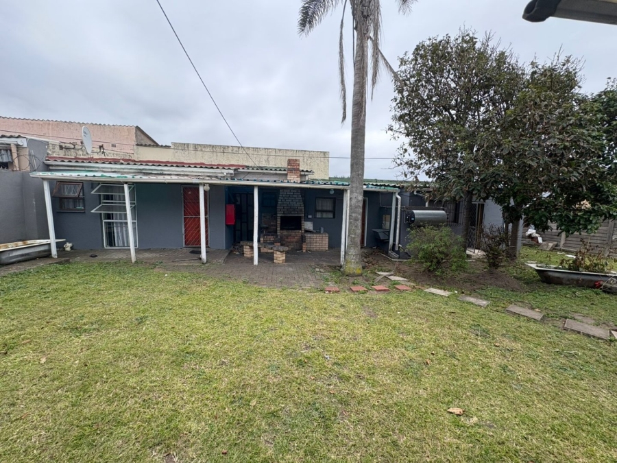 10 Bedroom Property for Sale in Quigney Eastern Cape